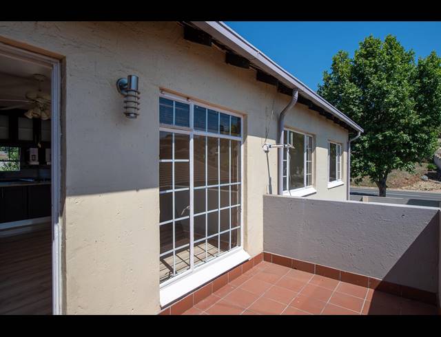 3 BEDROOM TOWNHOUSE FOR SALE IN MEYERSDAL